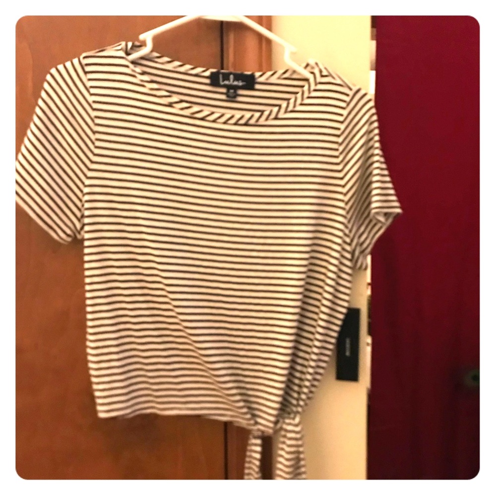 Black and white striped crop tee with side knot